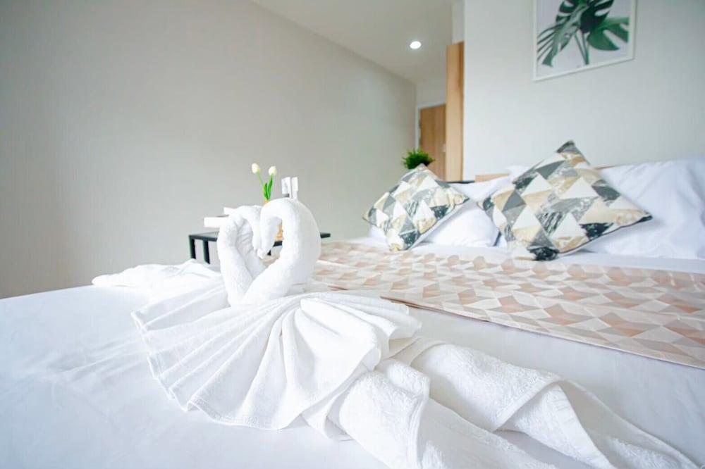 ATC Residence Room Type - Deluxe Room