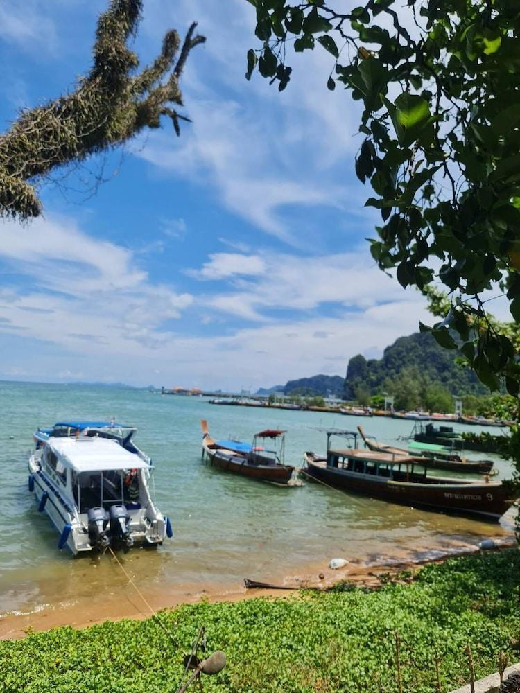 Anyavee Chom By The Sea - Tap to explore photos