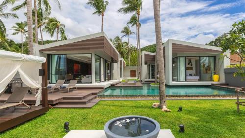Elegant Villa Anar 5 Bed Luxury Beachfront Near Four Seasons - Tap to explore photos
