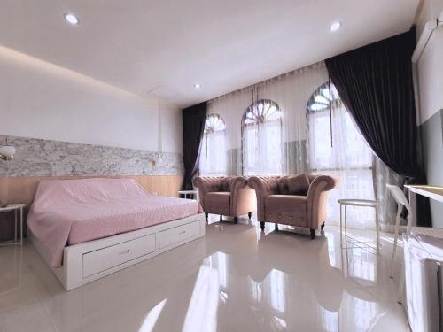 PPhouse Boutique House Phuket Town Room Type - Deluxe Double Room with Balcony