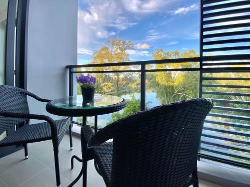 Laguna cassia residences - Tap to explore photos