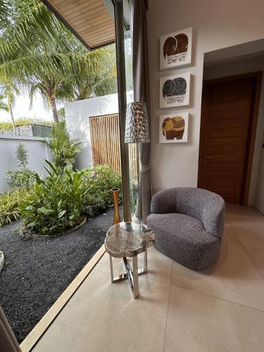 Villa Jasmine - luxury private villa Bangtao Beach - Tap to explore photos