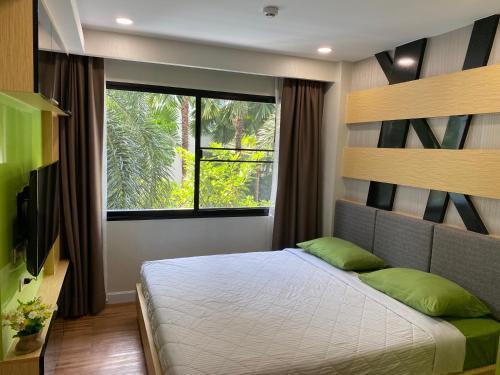 Dusit Grand Park Condo - Tap to explore photos