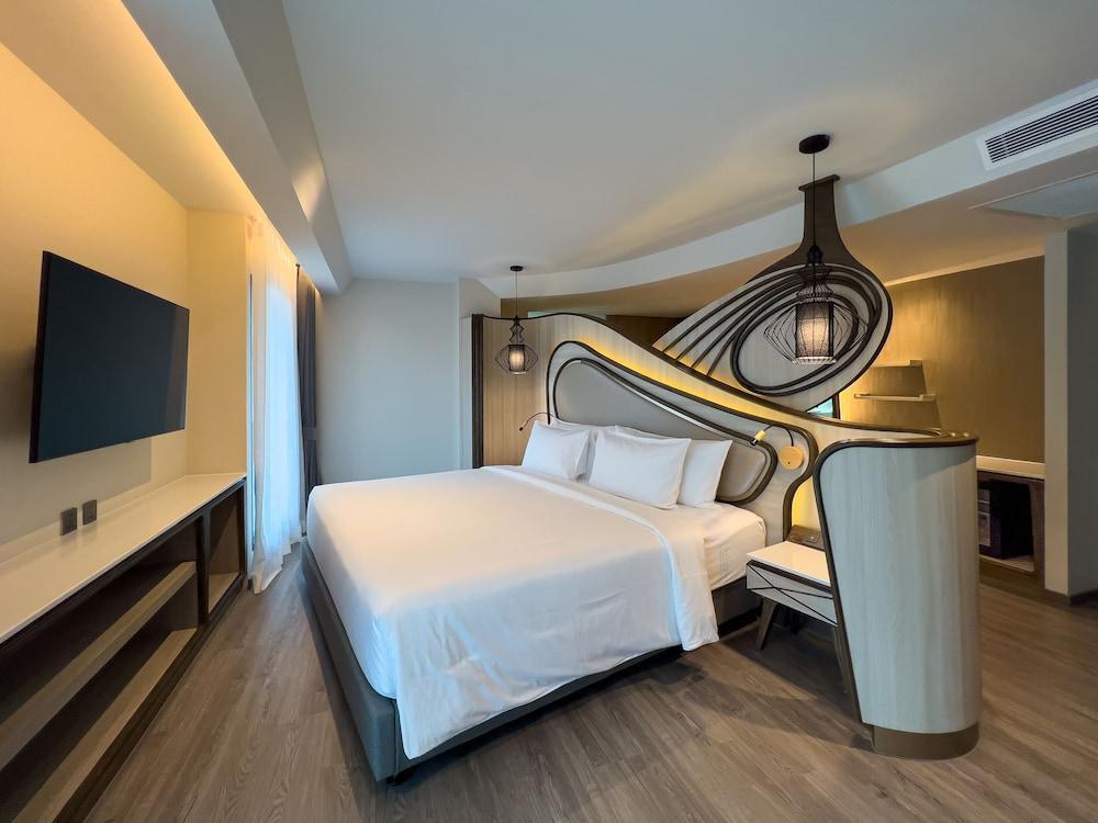 Amethyst Hotel Pattaya Room Type - Amethyst Junior Executive Amethyst Hotel Pattaya Room Type - Amethyst Junior Executive