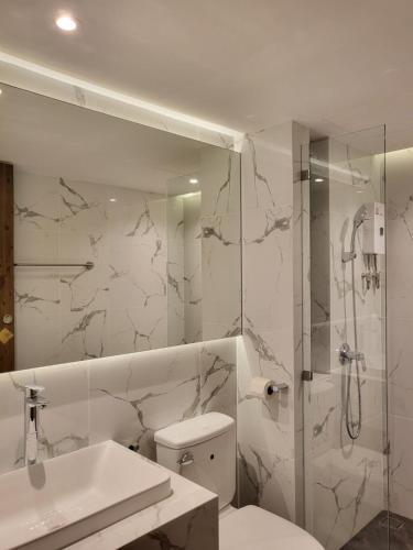 S3 Siam Bangkok Room Type - Budget Double Room