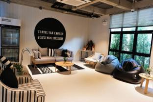 Bedspread Hostel - Adults Only - Tap to explore photos