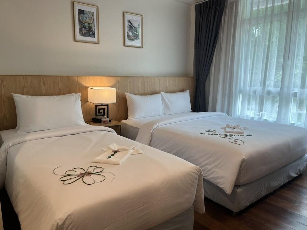 Ago Hotel Chinatown Room Type - Family Triple Room