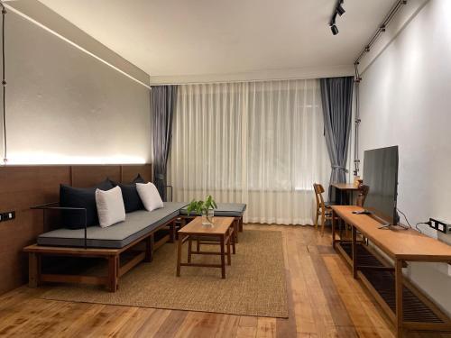 GalileOasis Boutique Hotel Bangkok - Tap to explore photos