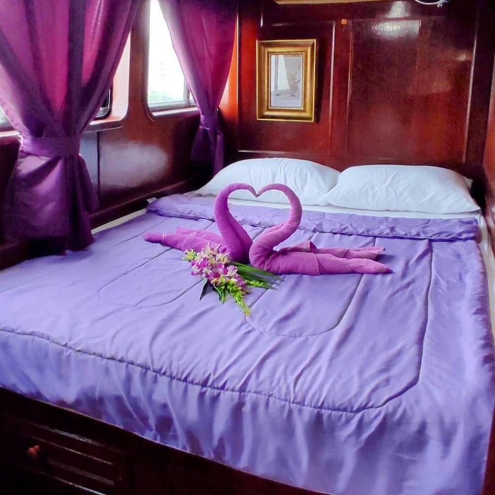 Sabai Sabai Liveaboard Bangkok Room Type - Comfort Cabin, 1 Bedroom, Air conditioning, River View Sabai Sabai Liveaboard Bangkok Room Type - Comfort Cabin, 1 Bedroom, Air conditioning, River View