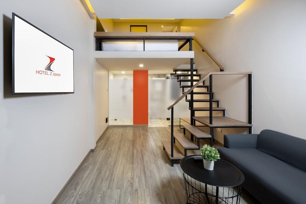Hotel Z Zpaze Room Type - Duplex, 1 King Bed