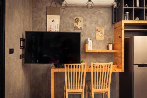 Cozy design studio near Nai Harn beach - Tap to explore photos