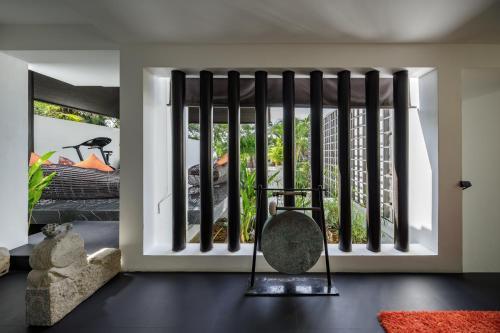 Yin Yangs Villas, Private Oceanfront, Kamala Beach - Tap to explore photos