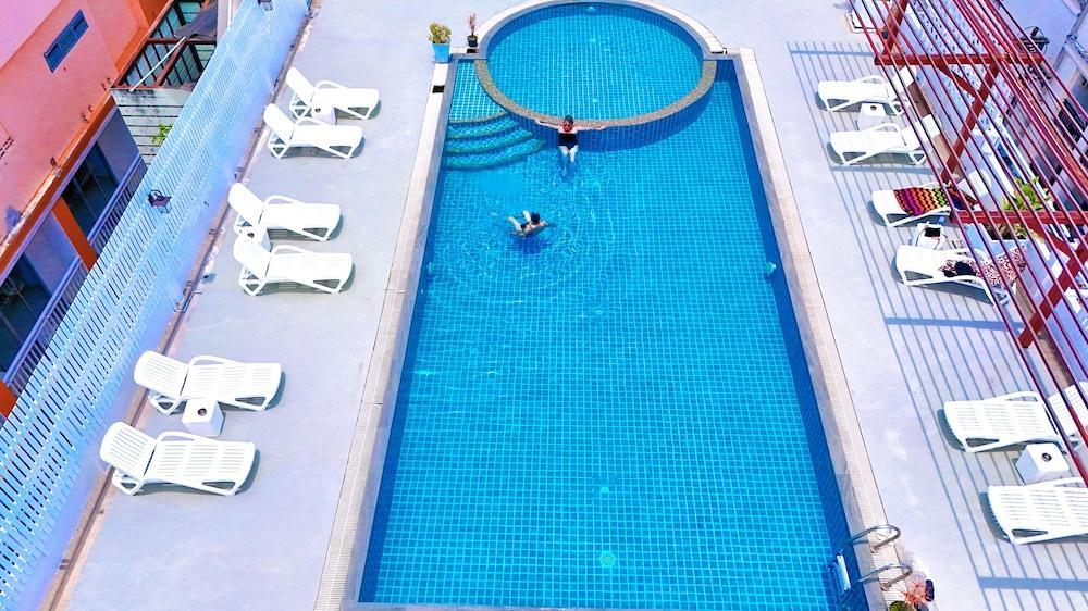 Blue Skyline Hotel