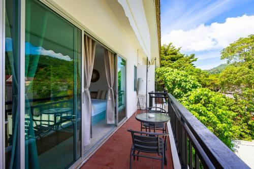 Kata Station Boutique Hotel, Kata Beach Room Type - Deluxe Double Room with Bath