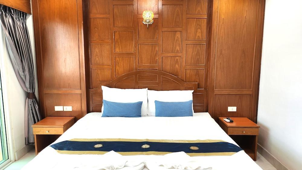 Chalita House Room Type - Deluxe Double Room