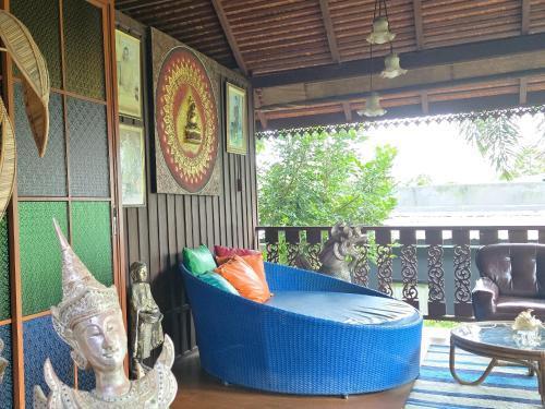 Marin' s Home