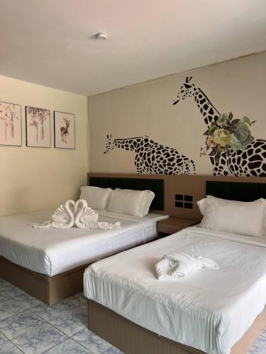 Baankasemsuk Resort 般咔 深宿 Room Type - Triple Room with Pool View Baankasemsuk Resort 般咔 深宿 Room Type - Triple Room with Pool View