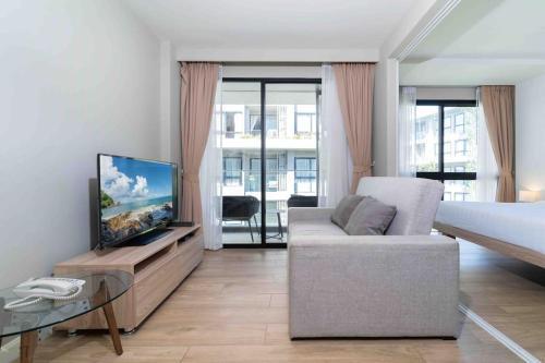 Diamond Apartments Phuket Bangtao - Tap to explore photos