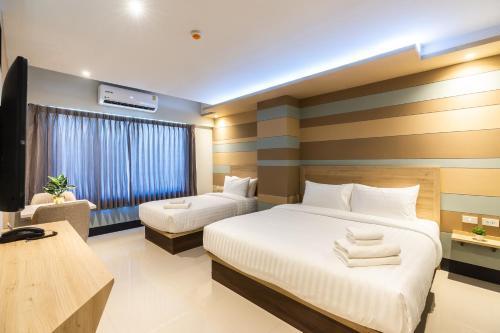 Hi Sotel Victory Monument Room Type - Deluxe Triple Room Hi Sotel Victory Monument Room Type - Deluxe Triple Room
