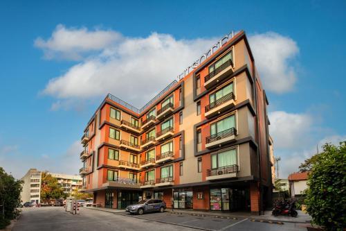 Hi Sotel - SHA Plus - Tap to explore photos