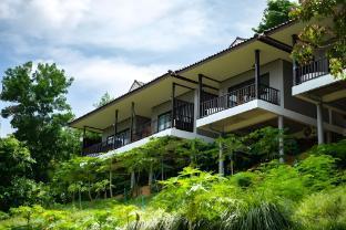 So View Phuket Resort - Tap to explore photos
