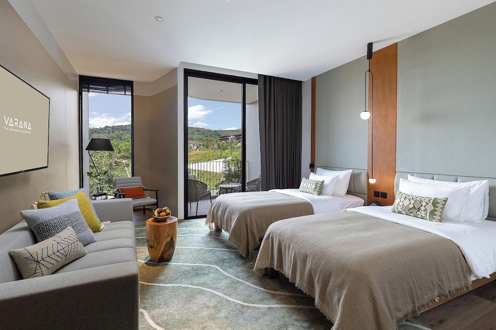 Varana Krabi Hotel Room Type - Luxe Mountain View Twin with NAAM Wellness (hydrotherapy)
