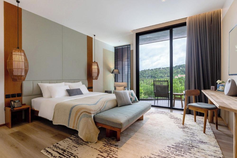 Varana Krabi Hotel Room Type - Luxe Mountain View King