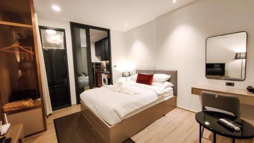 EDGE Central Pattaya Super Condo Room Type - Apartment