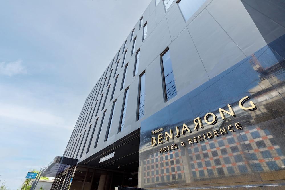 Benjarong Hotel Bangkok - Tap to explore photos