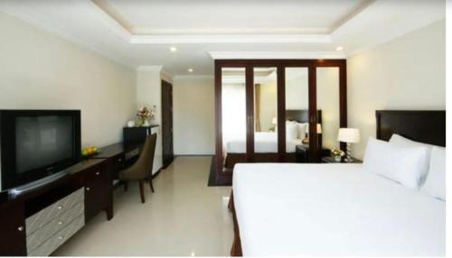 Ivory palace pattaya Room Type - Deluxe Queen Room