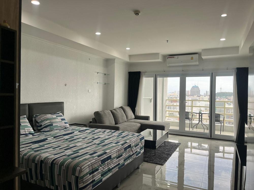 Condo Express View Talay 6 Room Type - Deluxe Studio