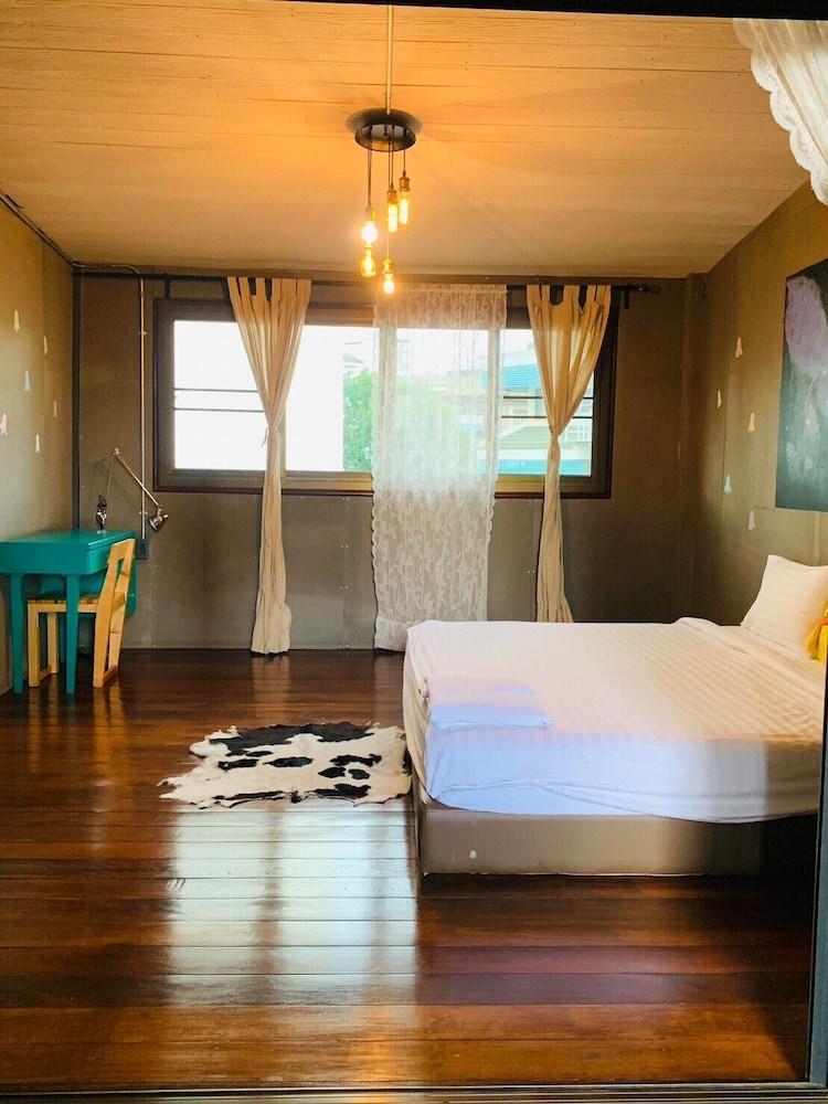 Good Space Hostel Room Type - Classic Room, 1 King Bed