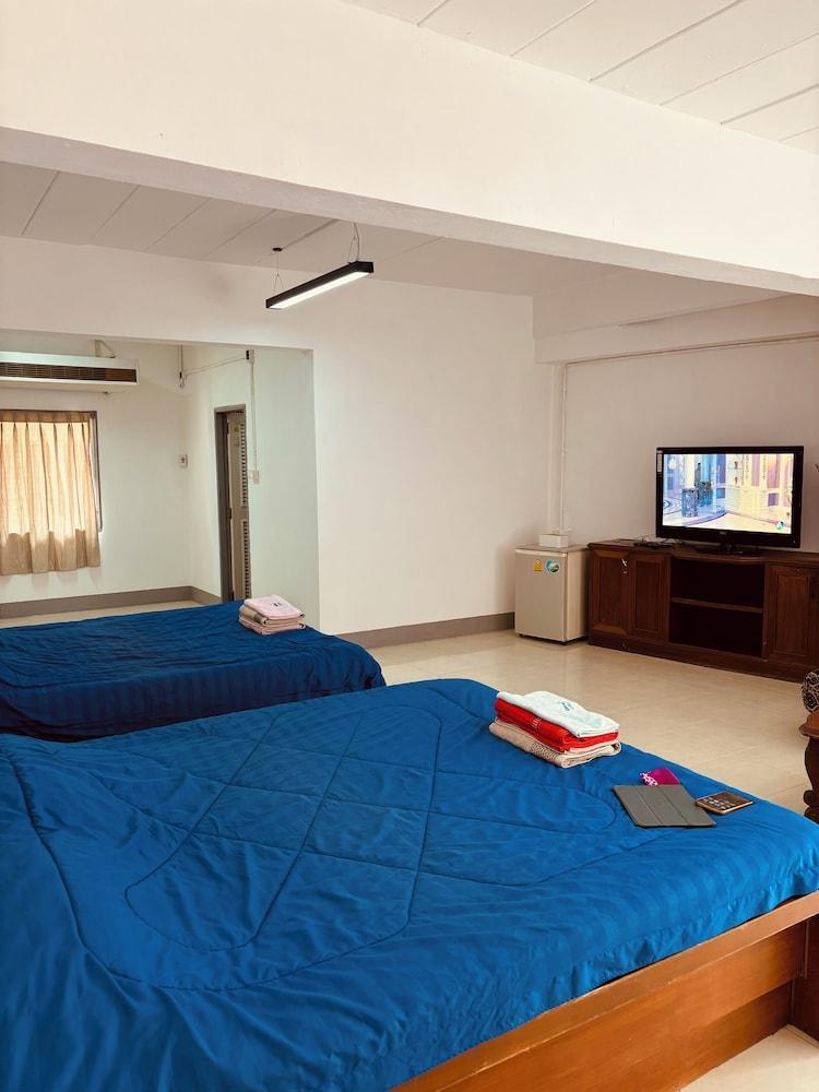 My Hotel Bangkok Noi Room Type - Family Quadruple Room