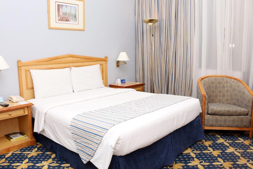 Grand Continental Hotel Room Type - Standard Room, 1 King Bed
