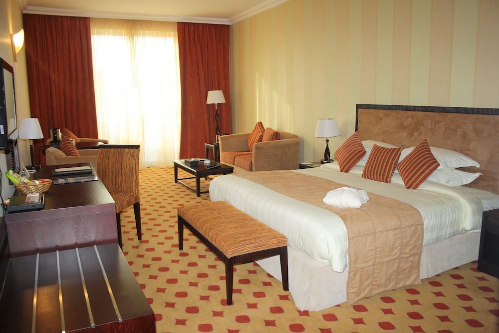 Grand Continental Hotel Room Type - Junior Suite, 1 King Bed