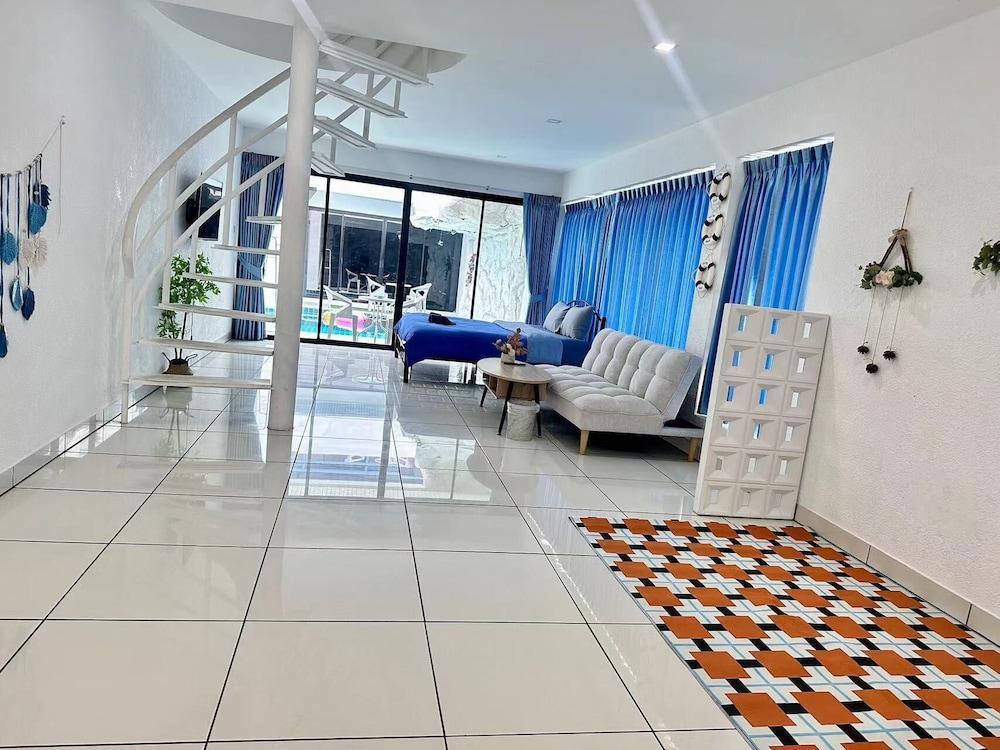 Mona Lisa pool villa Room Type - Family Loft, 2 Bedrooms, Terrace, Poolside Mona Lisa pool villa Room Type - Family Loft, 2 Bedrooms, Terrace, Poolside
