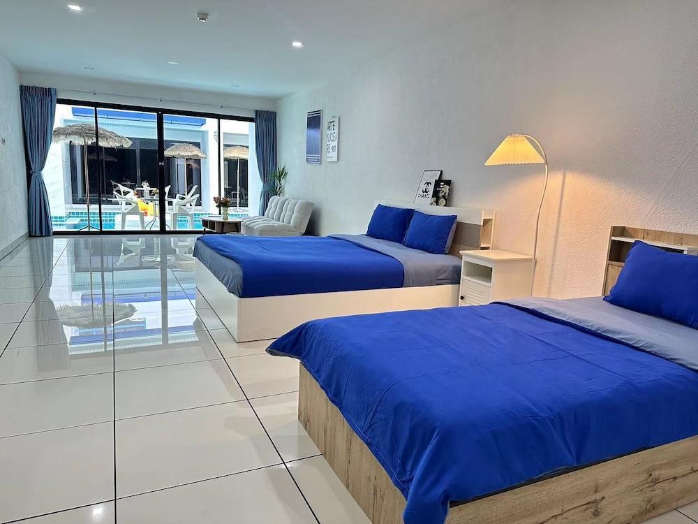 Mona Lisa pool villa Room Type - Family Triple Room, Multiple Beds, Balcony, Poolside Mona Lisa pool villa Room Type - Family Triple Room, Multiple Beds, Balcony, Poolside