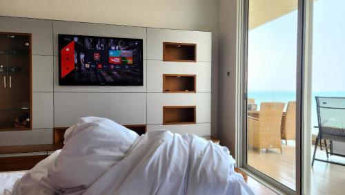 Premium Oceanview Condominium - Tap to explore photos