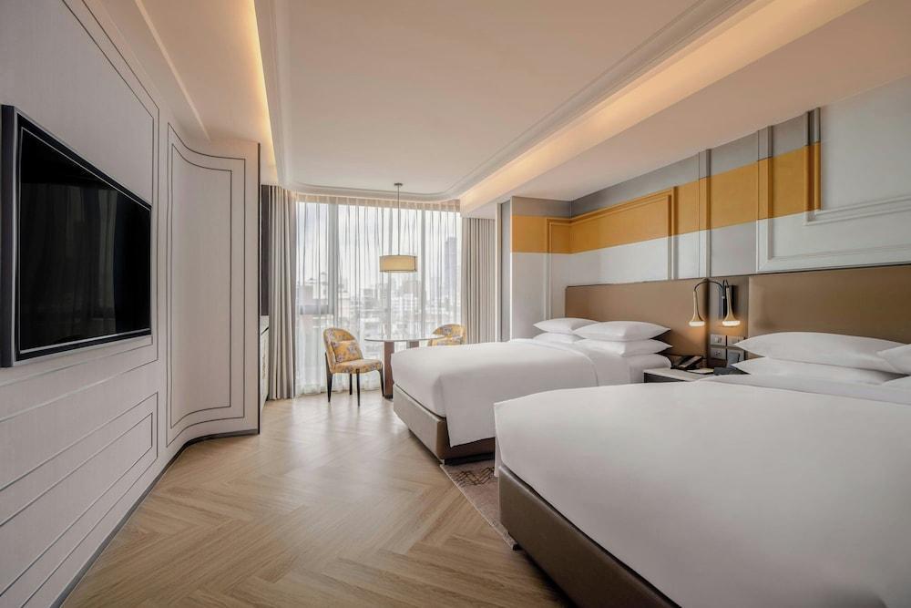 Madi Paidi Bangkok, Autograph Collection Room Type - Topaz Deluxe Double, Deluxe Guest room, 2 Double (DTWN) Madi Paidi Bangkok, Autograph Collection Room Type - Topaz Deluxe Double, Deluxe Guest room, 2 Double (DTWN)