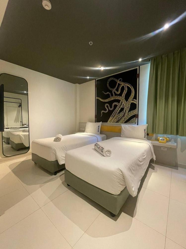 SocialTel Koh Samui Room Type - Standard Twin Room