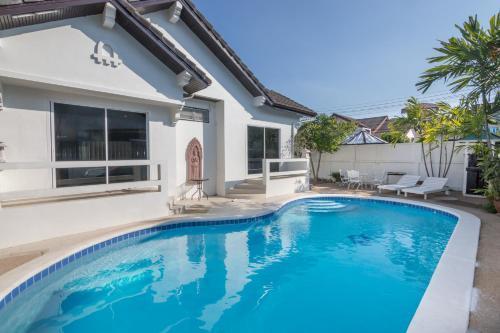 Villa la Barca Room Type - Apartment with Pool View 
