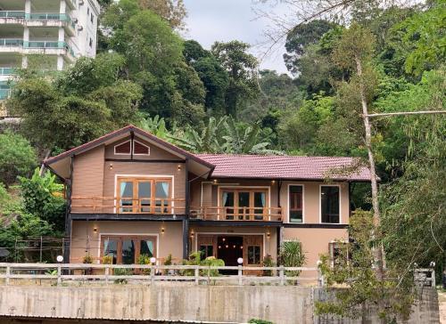 The Moonlight Guesthouse