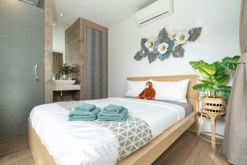 Villa Kalliste Phuket - Lush Garden Escape