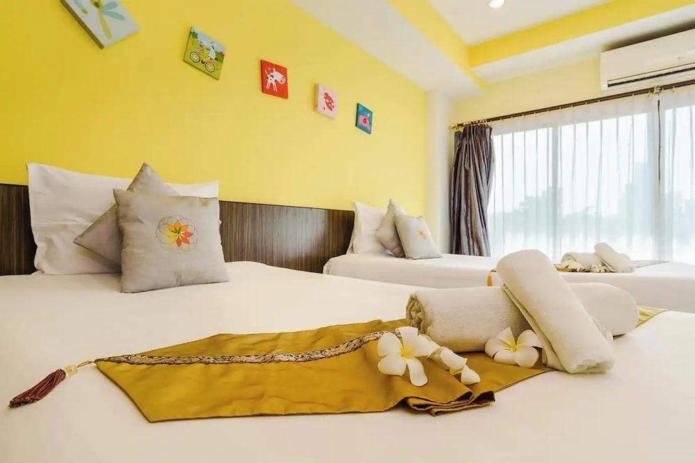 Stay Resort Pattaya Room Type - Twin Room, Pool View