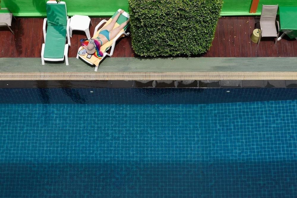 Stay Resort Pattaya - Tap to explore photos