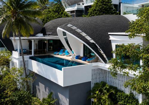 Villa La Moon - Luxury Sea View Retreat