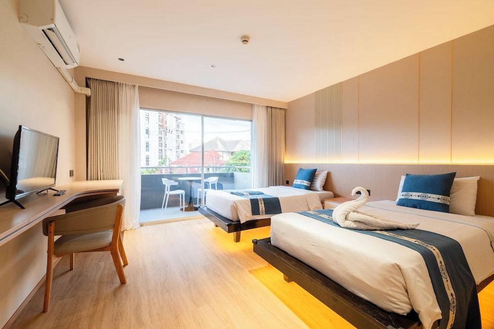 TYCOON PLACE GARDEN Room Type - Comfort Twin Room, Multiple Beds, Pool View