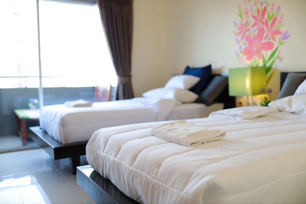 TYCOON PLACE GARDEN Room Type - Comfort Twin Room, Multiple Beds, Pool View