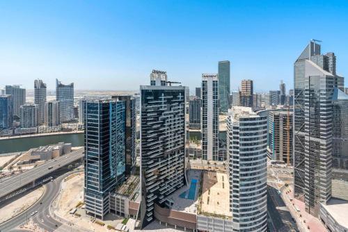 Silkhaus high floor 1BDR in Southridge