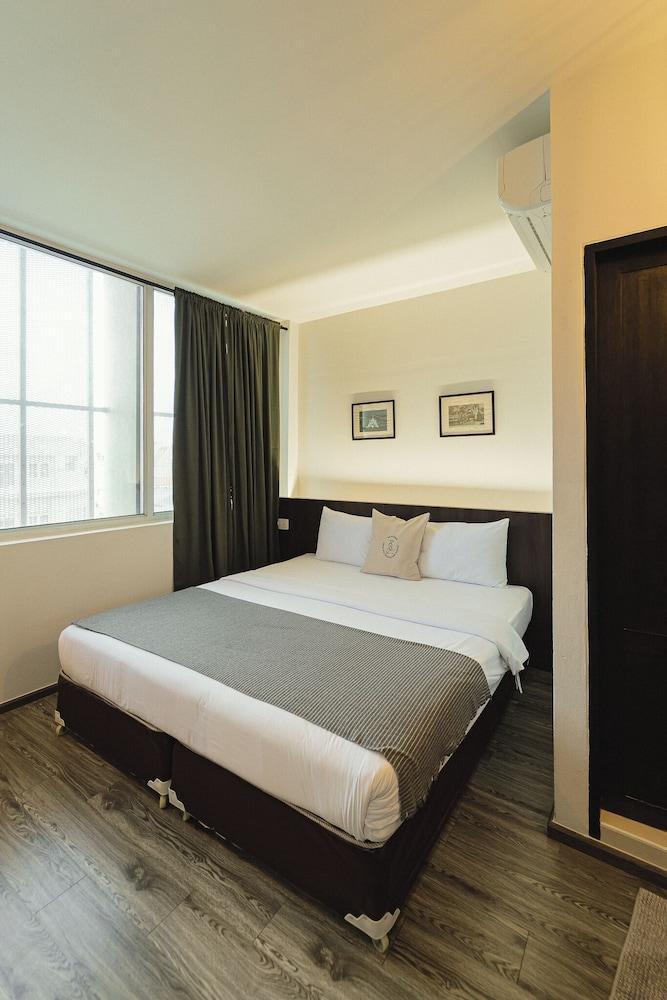 Tim Mansion Room Type - Standard Room Road Side Tim Mansion Room Type - Standard Room Road Side